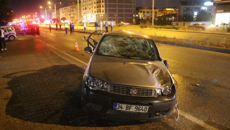 13 yaşındaki yayaya çarpan otomobil takla attı: 1’i ağır 2 yaralı
