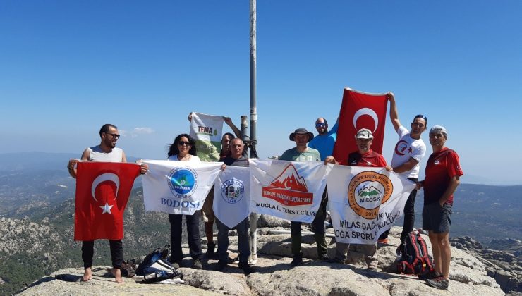 30 Ağustos’u zirvede kutladılar