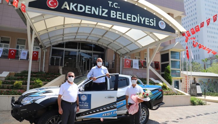 5 bin kilometrelik ralli ile sağlık çalışanlarını anıp, aşıya dikkat çekecekler