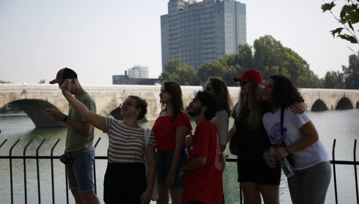 7 ülkeden 22 öğrenci Adana’ya geldi