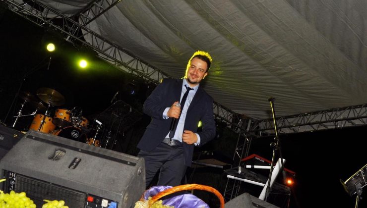 Ağustos ayı gelirinin yarısını TEMA Vakfı’na bağışlayacak