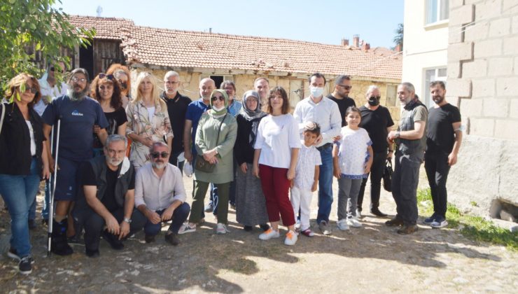 Aizanoi Kısa Film Festivali’ne katılan yapımcı ve yönetmenler Tepecik’te