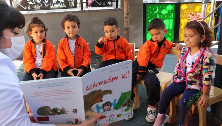 AKD KİDS çocuklara kitap sevgisini aşılıyor
