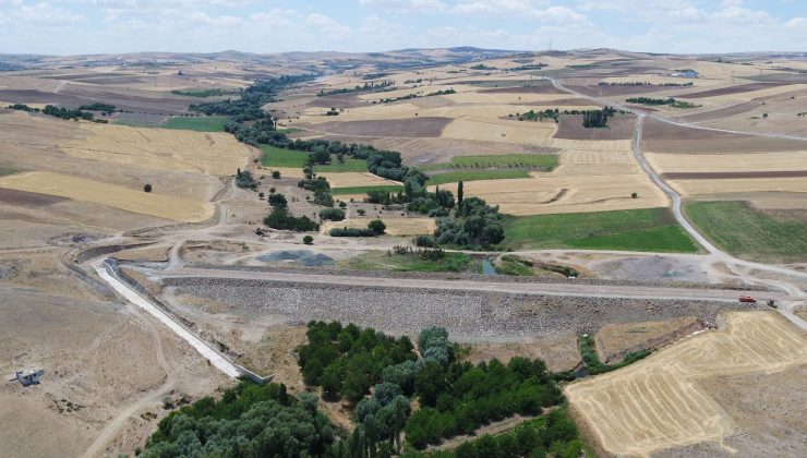 Aksaray Ortaköy Harmandalı Göleti’nin tamamlandığında ekonomiye 2 milyon lira katkı sağlanması hedefleniyor