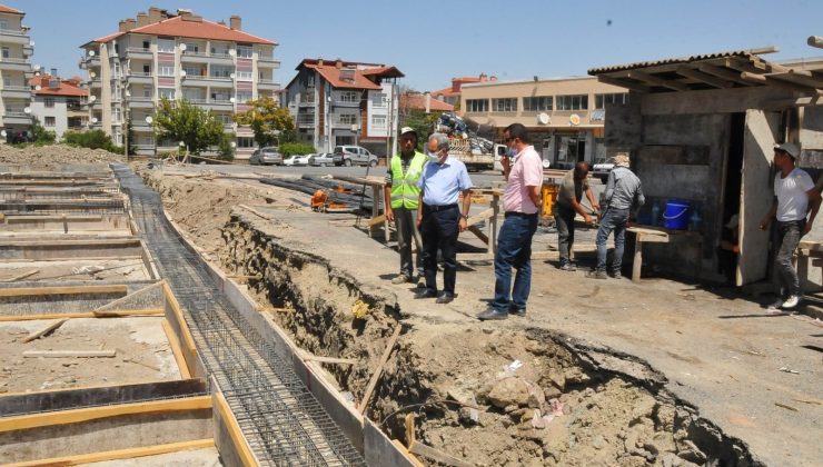 Akşehir Perşembe Pazarının üzeri kapatılıyor