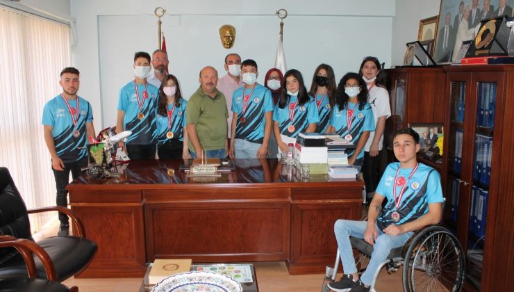 Alaşehir iş dünyasından Türkiye şampiyonlarına övgü