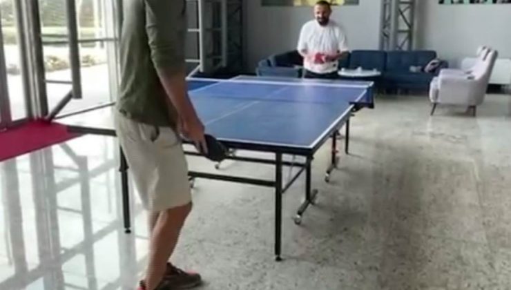 Ali Karimi yemek kaybetti