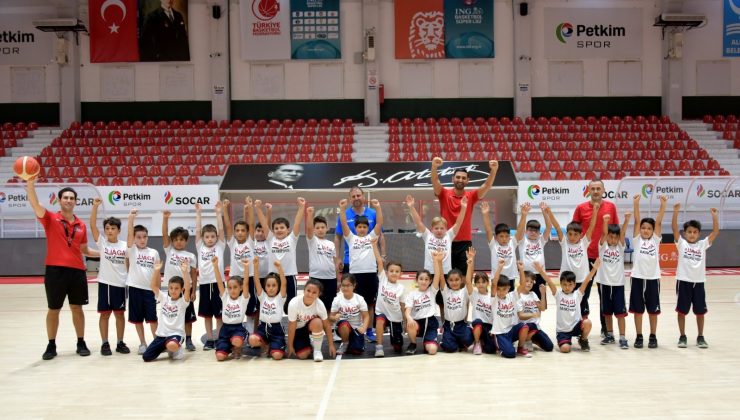 Aliağalı çocuklar, yaz tatillerini spor yaparak değerlendirdi