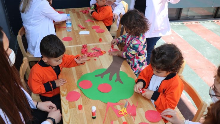 Anaokulu öğrencilerinden Fotoğrafçılık Günü etkinliği