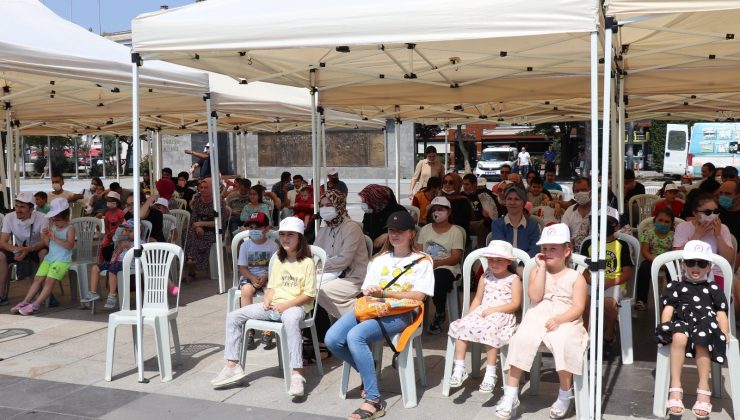 Anıtpark’ta tiyatro keyfi