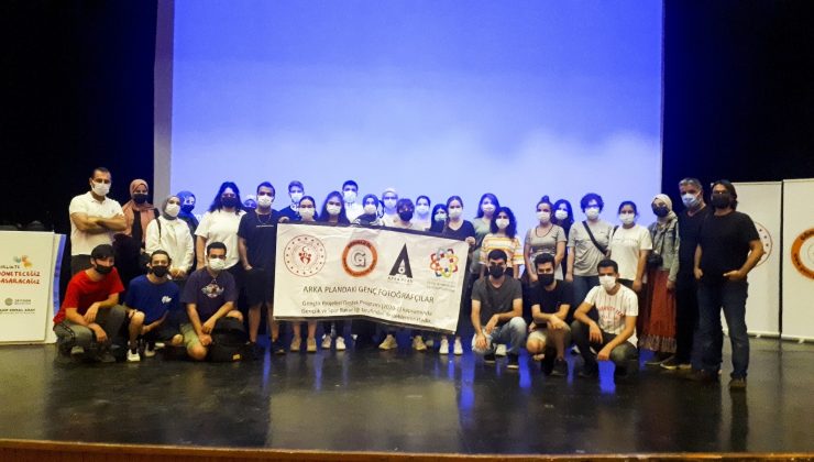 Arka Plandaki Genç Fotoğrafçılar Projesi başladı