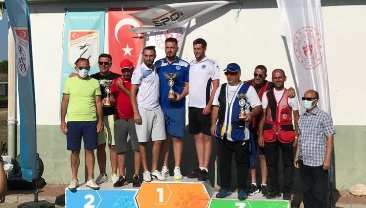 Atıcılıkta Düzce kürsüde