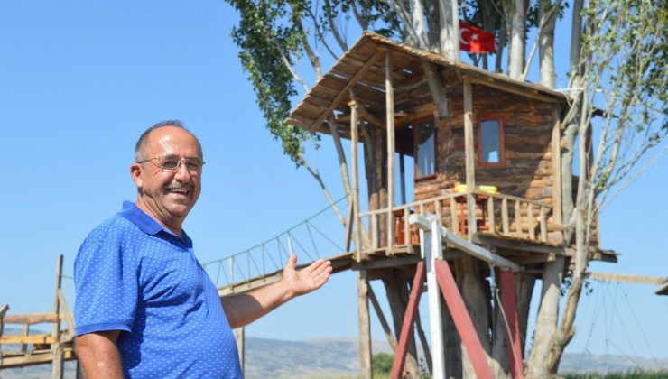 Atık malzemelerle ailesine yaşam alanı kurdu