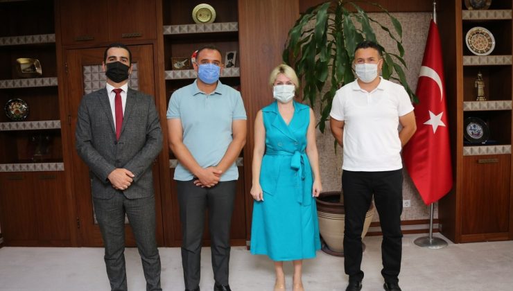 AÜ’den yangında mücadele eden her personel adına 10 fidan bağışı