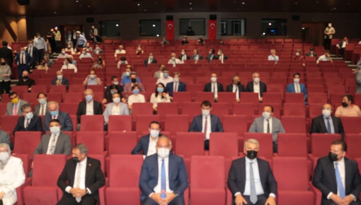 Avrupalı Seçim Destinasyonları Ödülü’nü Bakan Ersoy verdi