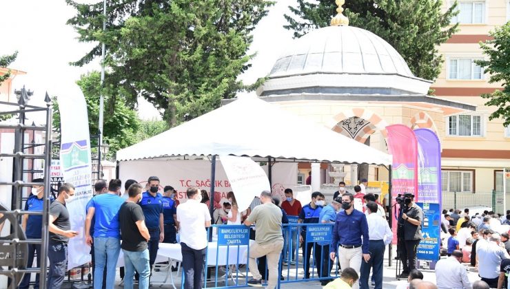 Bahçelievler’de mobil aşı noktaları hizmet vermeye devam ediyor