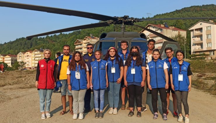 Bakan Soylu’dan Gençlik Merkezi gönüllülerine helikopter jesti