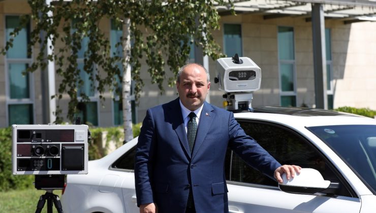 Bakan Varank, yapay zeka destekli teknolojik çözümler üreten firmayı ziyaret etti