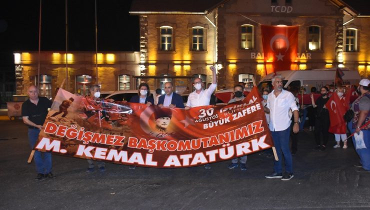 Balıkesir’de fener alayı