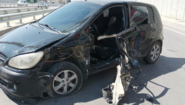 Bariyere çarpan sürücü ölümden döndü