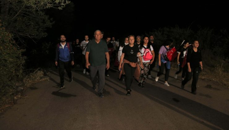 Başkan Atay ve belediye personelleri, zafer için yürüdü