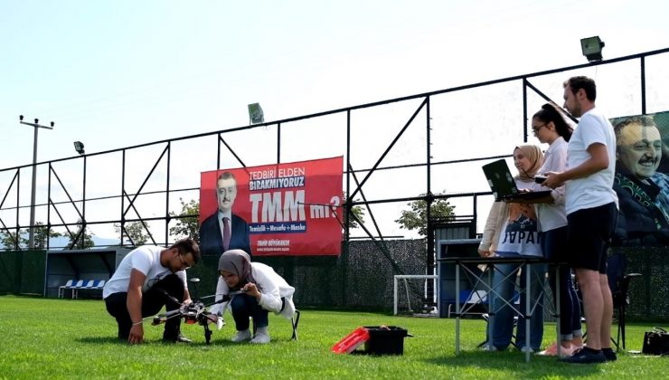 Başkan Büyükakın’dan teknoloji yarışındaki gençlere tam destek