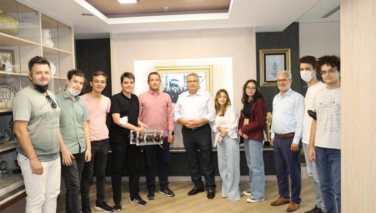 Başkan Çerçi geleceğin bilim adamlarını ağırladı