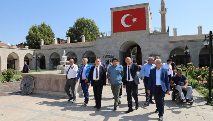 Başkan Güder, Balıkesir’den gelen misafirleri  ağırladı