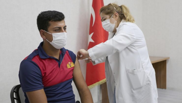 Belediye çalışanlarına 2. doz korona virüs aşısı yapıldı