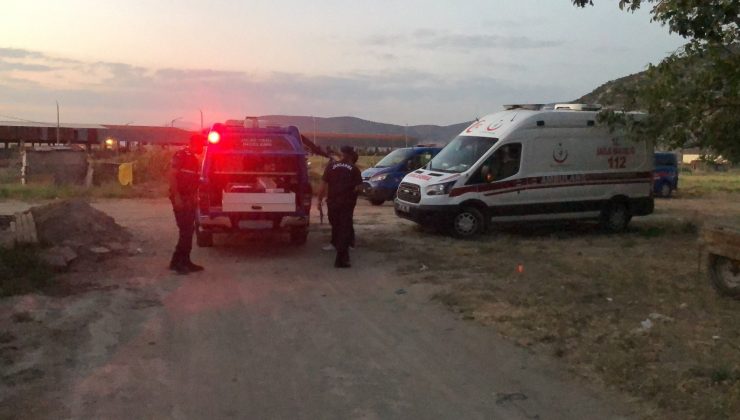 Besiciler arasındaki alacak verecek kavgası kanlı bitti: 1 ölü