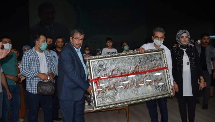 Besni’de Hayati İnanç söyleşisine yoğun ilgi