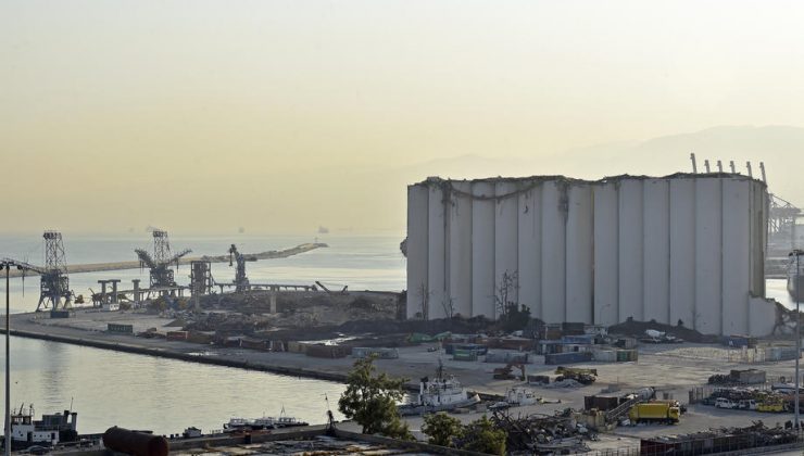 Beyrut’ta patlamanın yıl dönümünde hayatını kaybeden 218 kişi anıldı