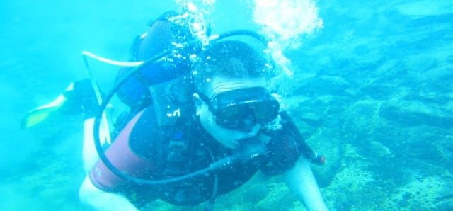 Bitlisli dalgıçlardan Van Gölü’ne anlamlı dalış