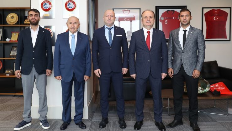 Bursaspor Kulübü, TFF Başkanı Nihat Özdemir’i ziyaret etti