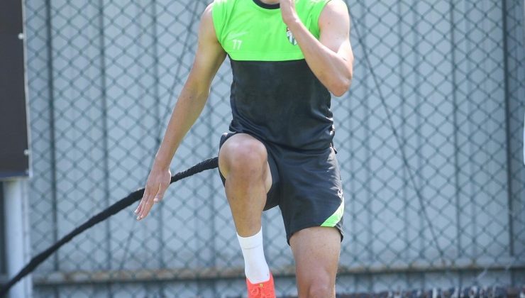 Bursaspor üç eksikle Adanaspor maçı hazırlıklarına devam etti