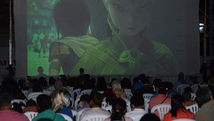 Cacabey Meydanı’nda çocuk oyununa büyük ilgi