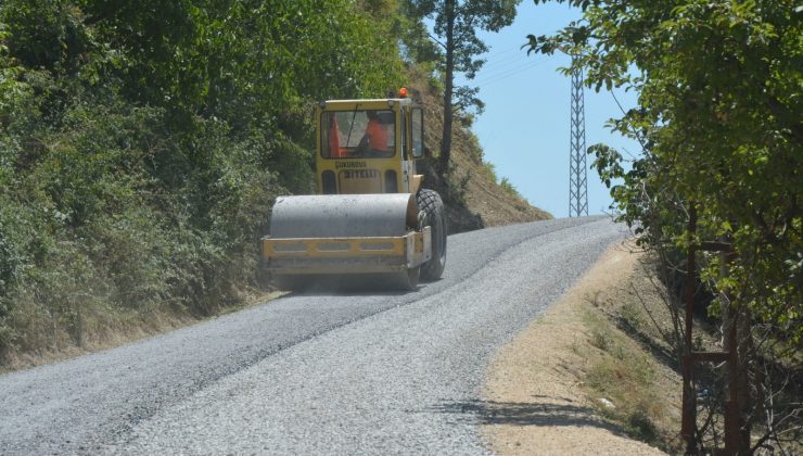 Çamlıyayla’nın yolları asfaltlanıyor
