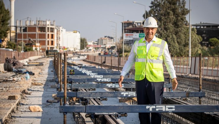 Çiğli Tramvayı’nda ilk raylar döşendi