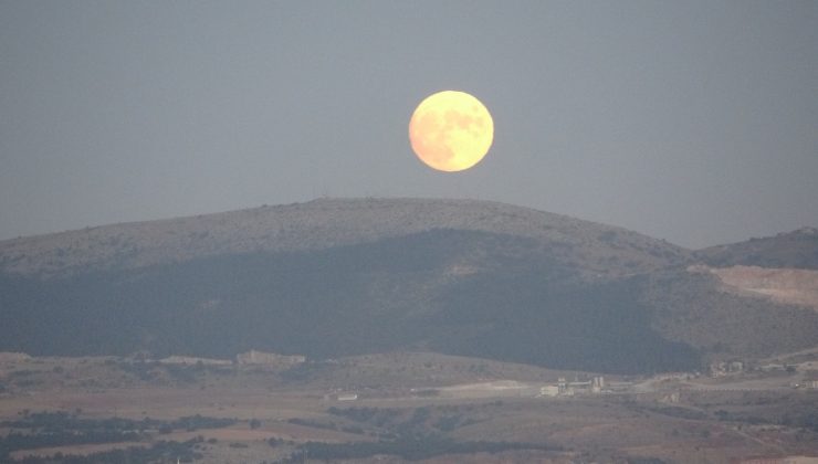 Çorum’da dolunay görsel şölen sundu