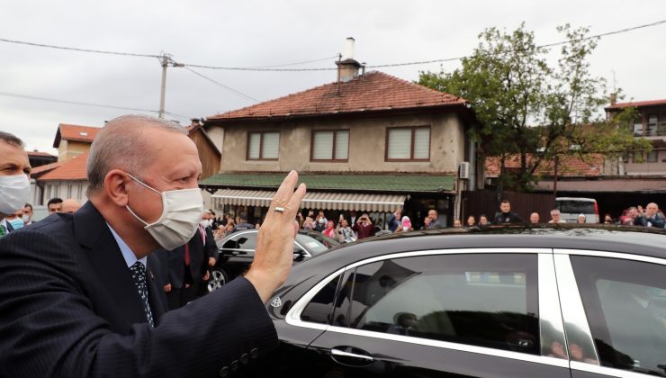 Cumhurbaşkanı Erdoğan, Aliya İzzetbegoviç’in kabrini ziyaret etti
