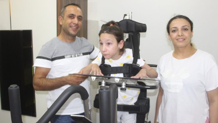 Cumhurbaşkanı Erdoğan, Serebral Palsi Hastası Yaren’in yüzünü güldürdü