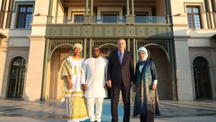 Cumhurbaşkanı Erdoğan, Sierra Leone Cumhurbaşkanı Bio ile bir araya geldi
