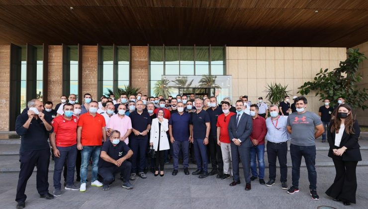 Dışişleri Bakanı Çavuşoğlu, Cezayir’de Türk yatırımcıların tesislerini ziyaret etti