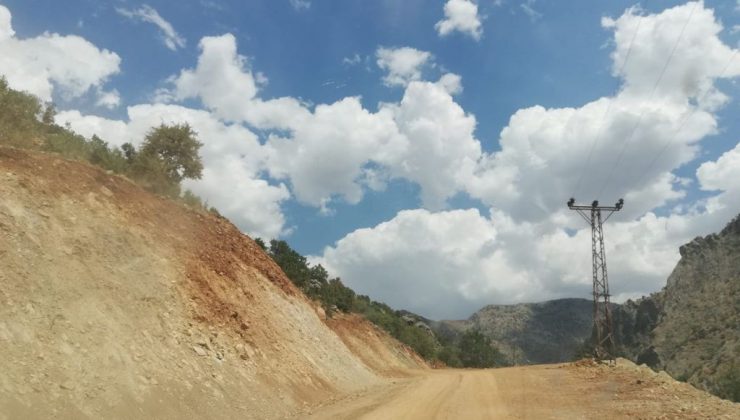 Diyarbakır’da kırsal mahalle yolları yenileniyor