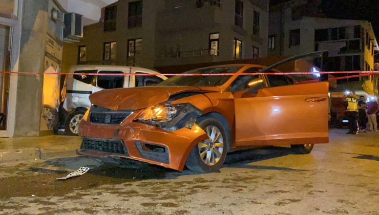 Dükkanın önünde otururken kazada savrulan otomobilin altında kaldı, hayatını kaybetti