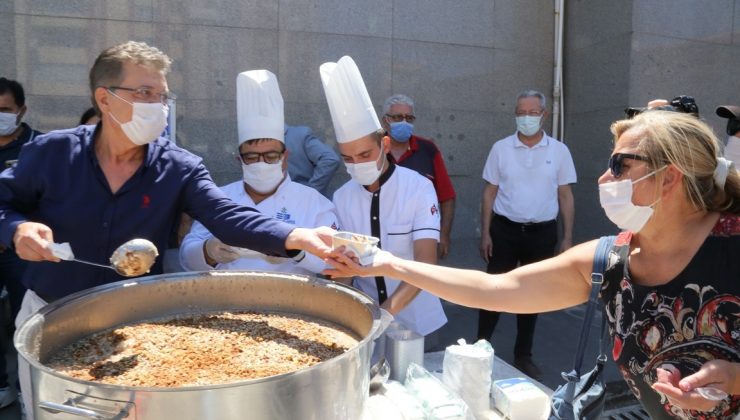 Edremit Belediyesi aşure hayırları başladı