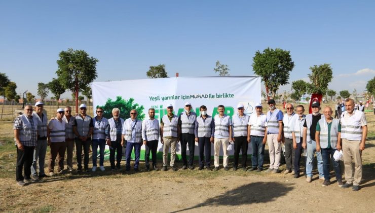 Edremit Belediyesi ve MÜSİAD’dan ortak fidan dikimi