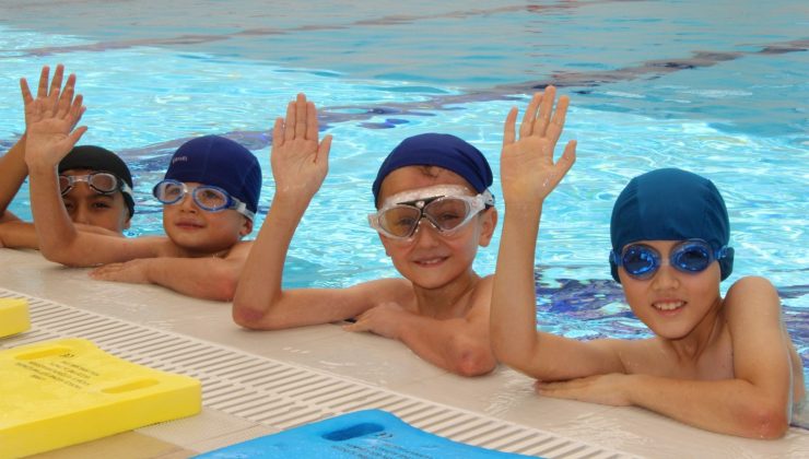 Elmalı’da ASFİM yüzme  kurslarına yoğun ilgi