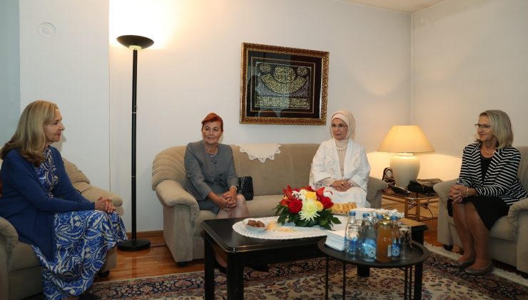 Emine Erdoğan Saraybosna’da Aliya İzzetbegoviç Vakfı’nı ziyaret etti