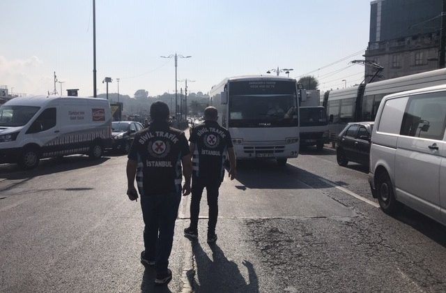 Eminönü’nde ceza yiyen taksi sürücüsü : “Kesinlikle hak ediyoruz”